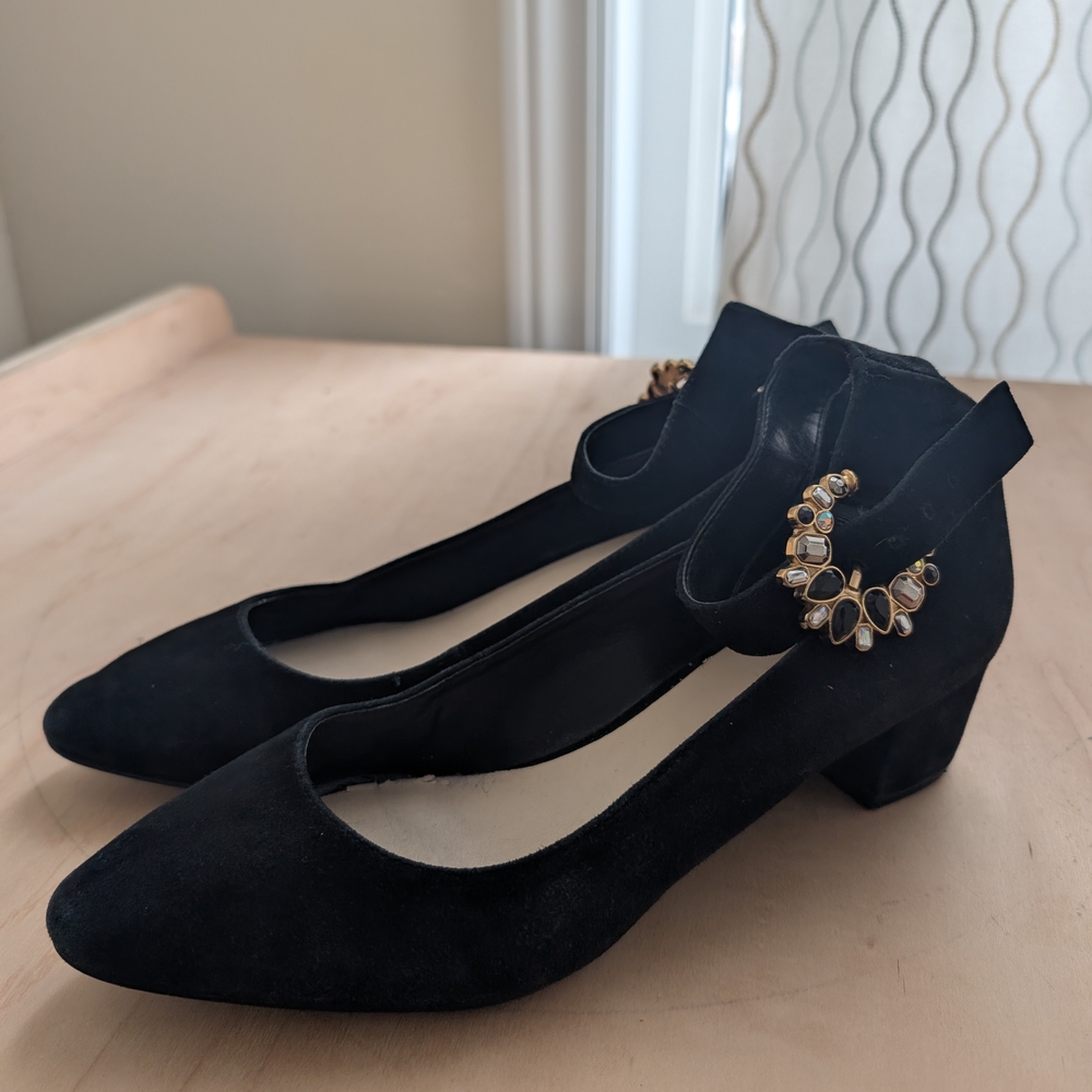 Nine West Black Heels with Gold Embellishments
